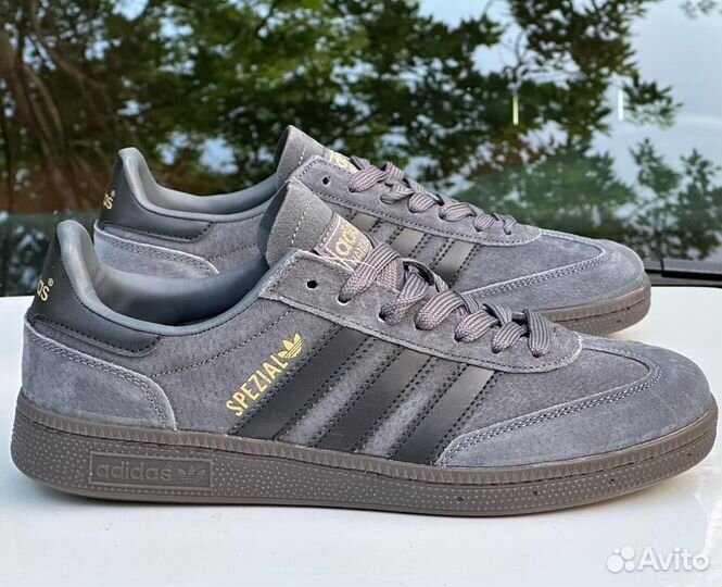 Кроссовки adidas