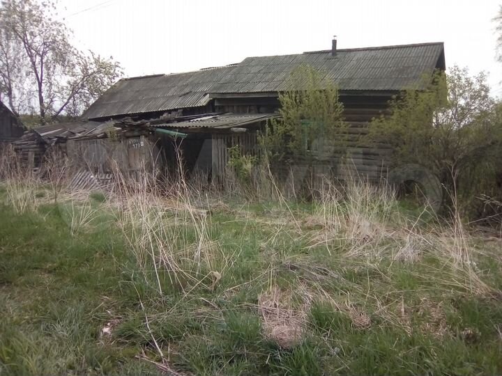 Дом 28 м² на участке 15 сот.