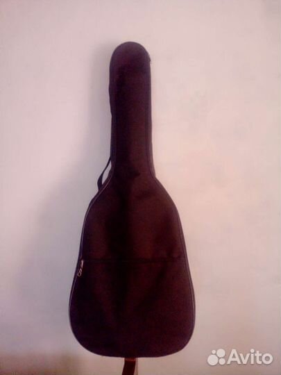 Акустическая гитара