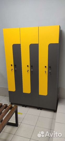 Шкафы и лавки для раздевалки