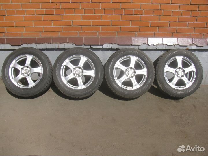 Комплект колес зимняя резина 215/60 R16