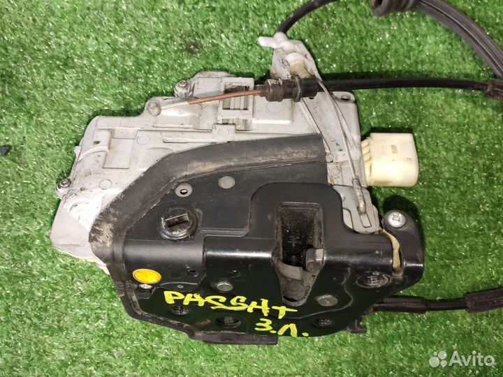 Замок задний левой двери volkswagen passat b6