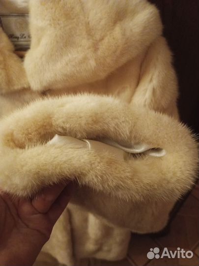 Шуба норковая 42 44 белая