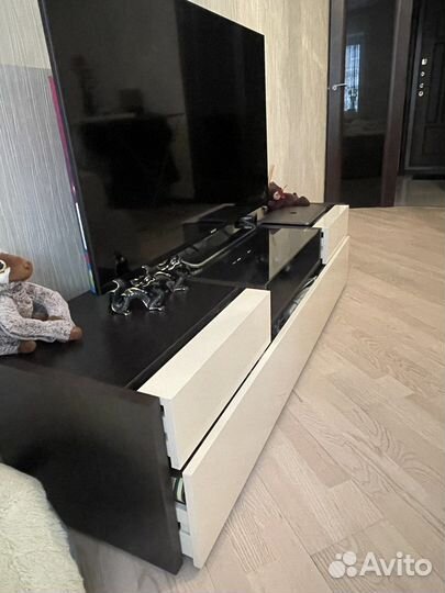 Тумба под телевизор