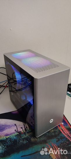 Игровой компьютер мини I9/RX5700XT/32GB/SSD