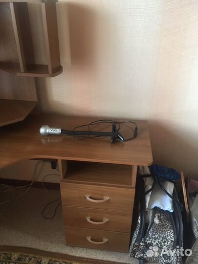 Компьютерный стол