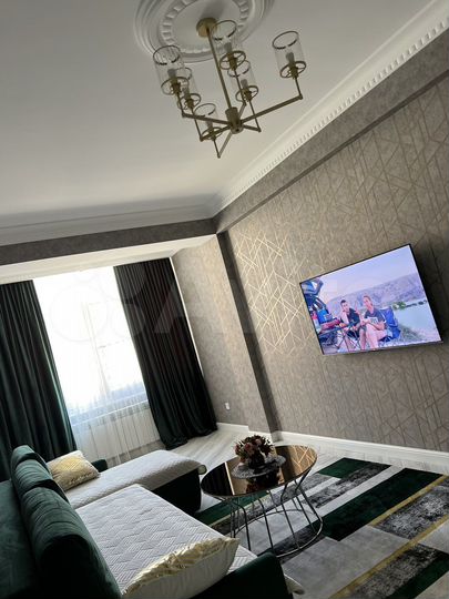 2-к. квартира, 65 м², 3/12 эт.