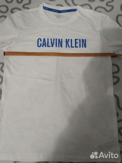 Новая Calvin klein футболка