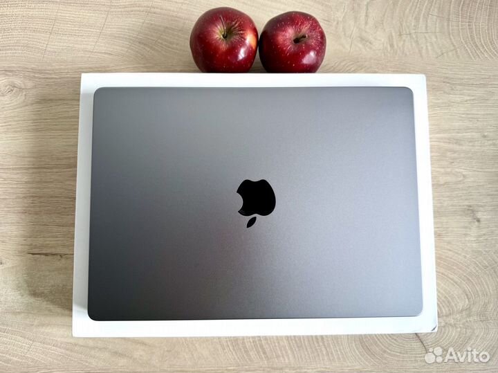 MacBook Pro 14