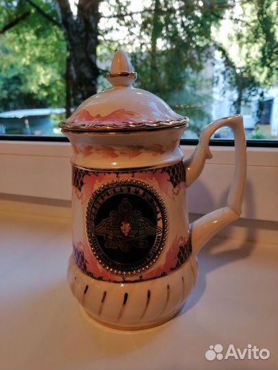 Пивная кружка с крышкой