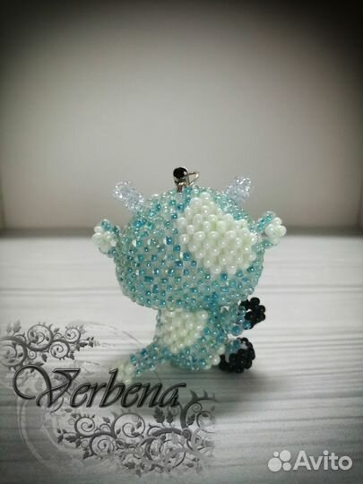 Брелок из бисера 