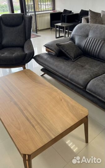 Диван с креслами