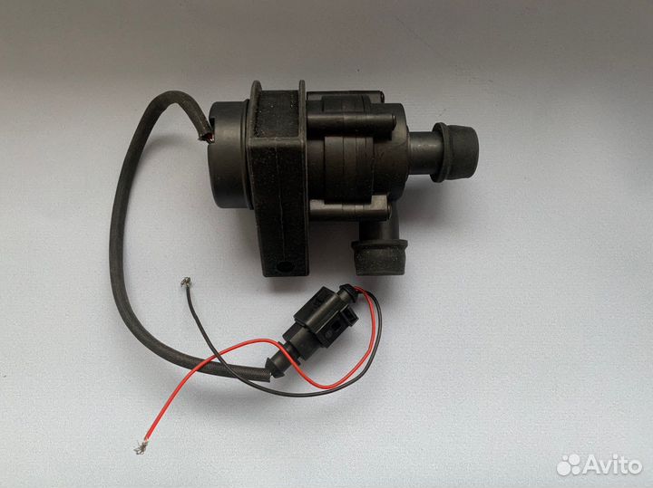 Дополнительная помпа системы охлаждения 24V