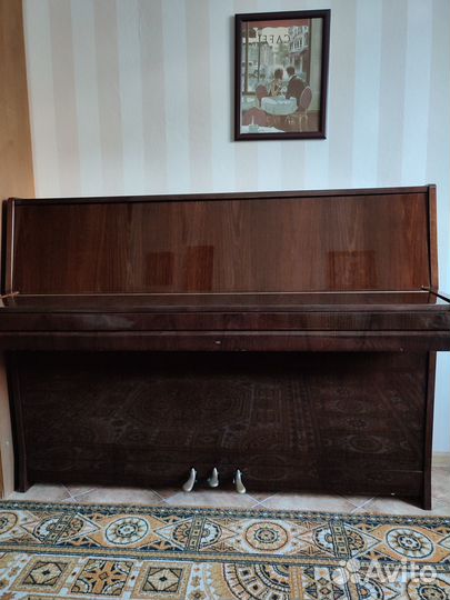 Пианино Petrof 100 sonatina, Чехия