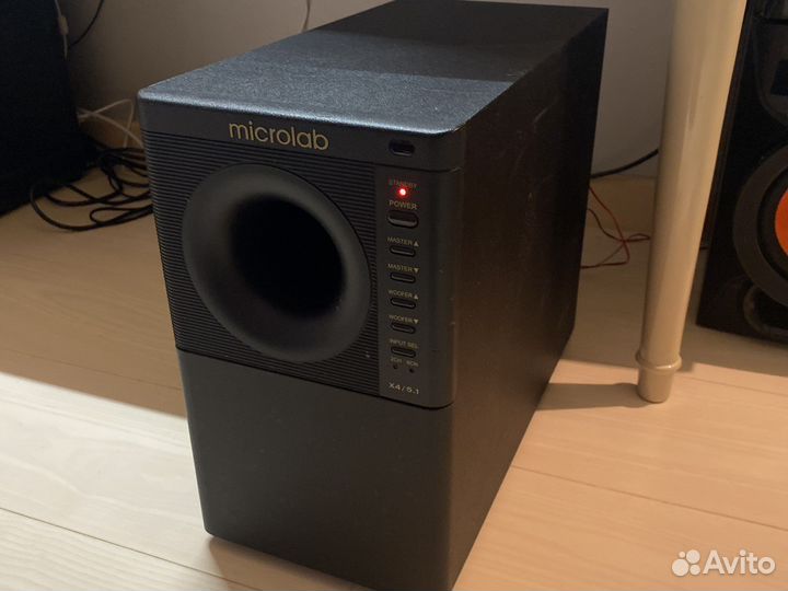 Сабвуфер microlab и колонки samsung