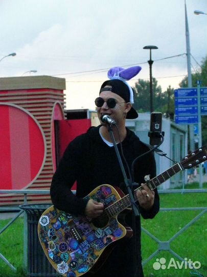 Музыкант на мероприятие