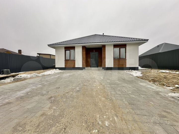 Дом 100 м² на участке 5 сот.