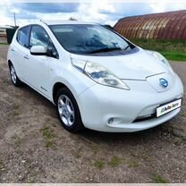 Nissan Leaf AT, 2013, 136 000 км, с пробегом, цена 750 000 руб.