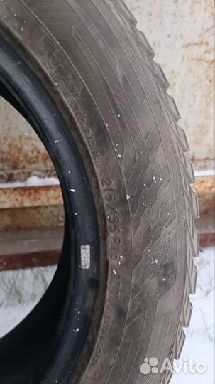 Yokohama IceGuard Stud IG65 215/55 R16