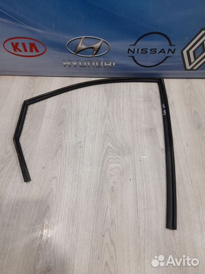 Уплотнитель зад проема стекла двери Hyundai solari