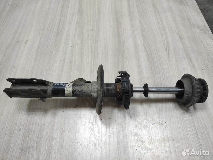 Амортизатор передний левый Honda Fit GD с2001-2008