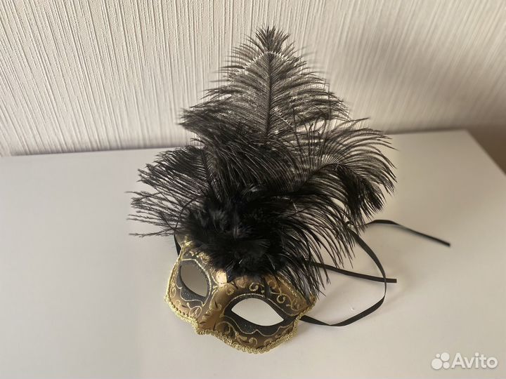 Маска карнавальная венецианская Италия