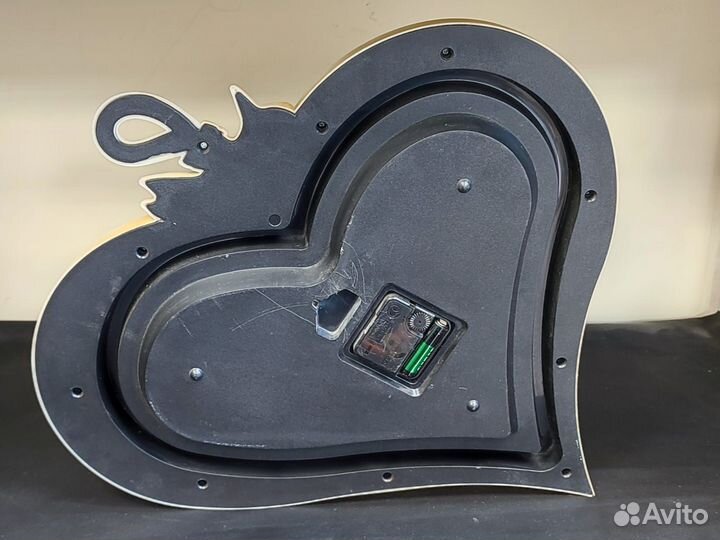 Часы настенные кварцевые Сердце роз