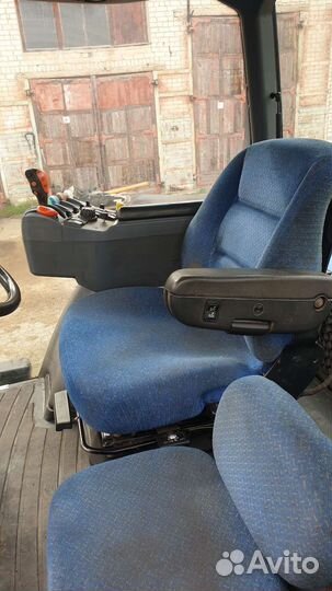 Трактор New Holland T8040, 2006