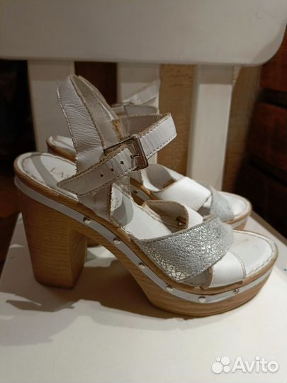 Босоножки женские Lasocki