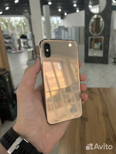 iPhone Xs, 64 ГБ