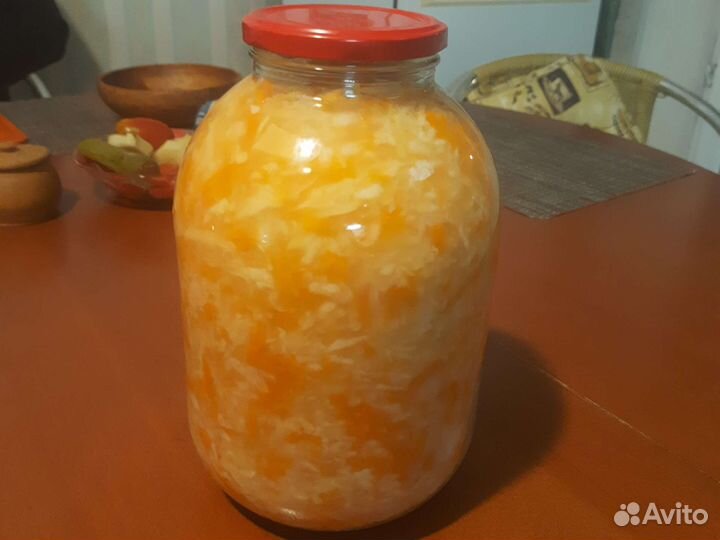 Квашеная капуста 3л,также есть морковь по корейск