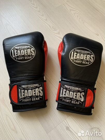 Боксерские перчатки leaders 18 oz