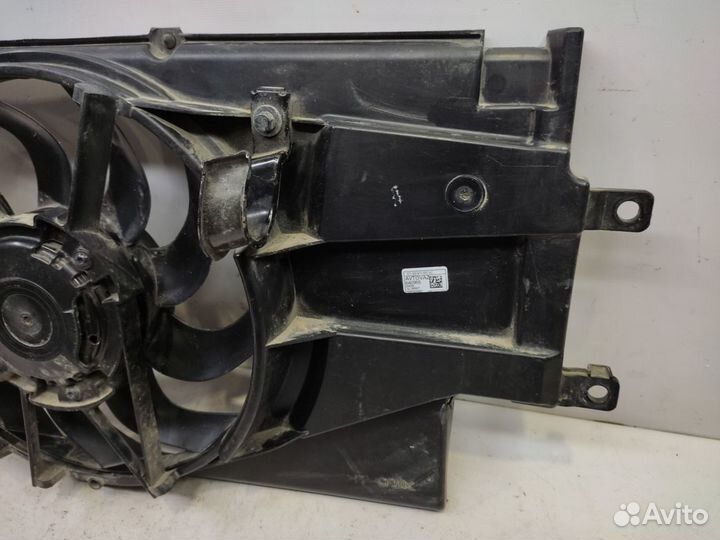 Диффузор радиатора Лада Гранта 2011