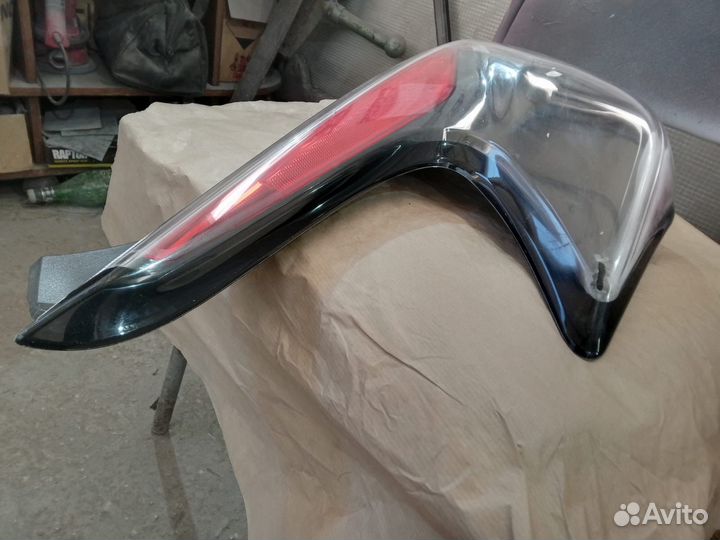 Фонарь задний для Nissan жук