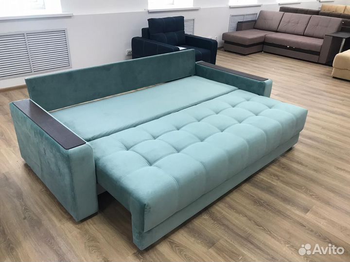 Небольшой диван