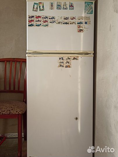 Продаю холодильник