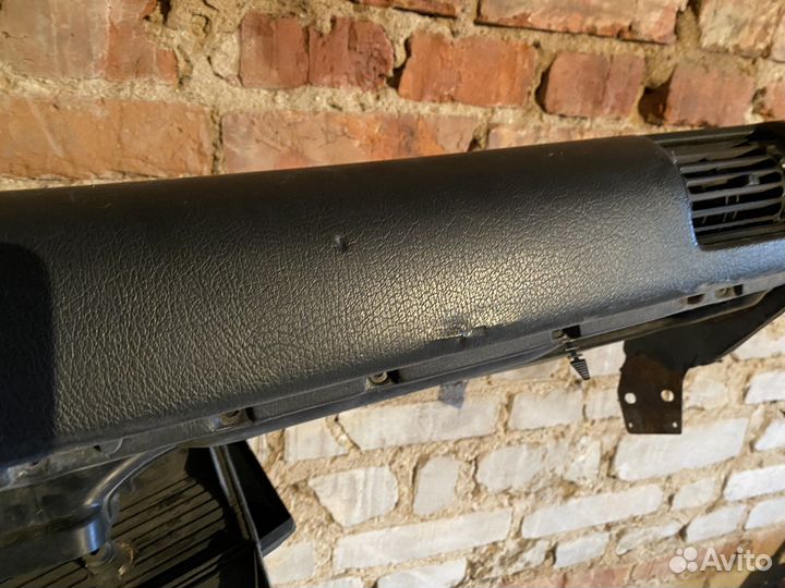 Торпедо панель bmw e30