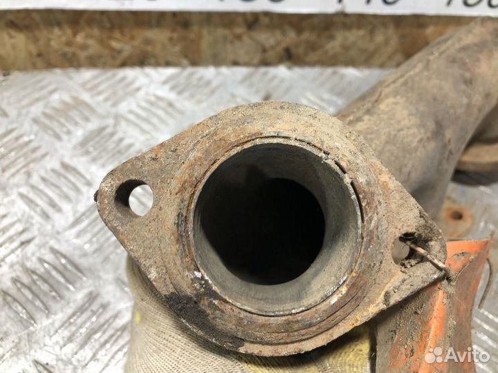 Коллектор выпускной правый E 210