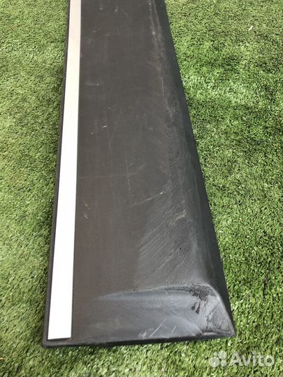 Молдинг задней правой двери вольво хс70