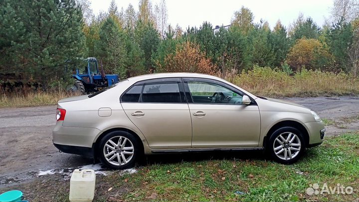 Volkswagen Jetta 1.6 МТ, 2008, 215 000 км