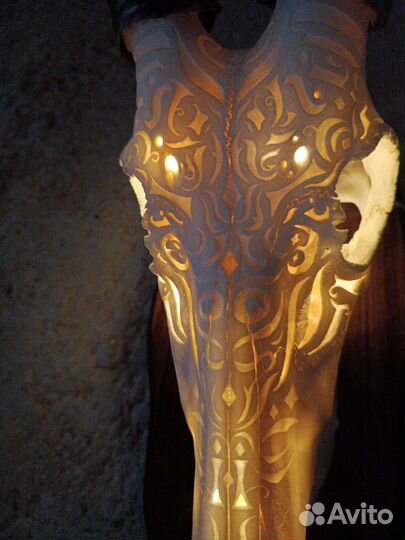 Череп резной блэсбок