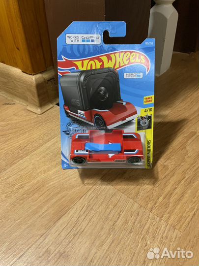 Hot wheels машинки zoom in