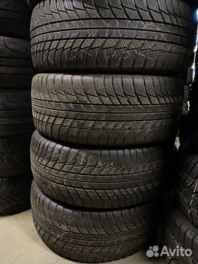 Bridgestone Blizzak LM-001 225/50 R17