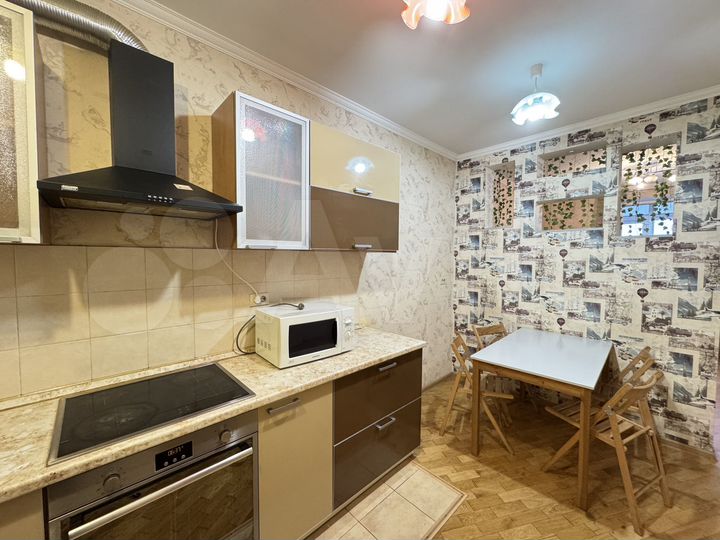 2-к. квартира, 54 м², 15/17 эт.