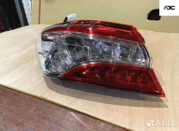 Фонарь задний левый диодный Toyota Camry 70