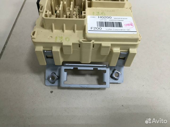 Блок предохранителей Kia Rio X-Line 2017