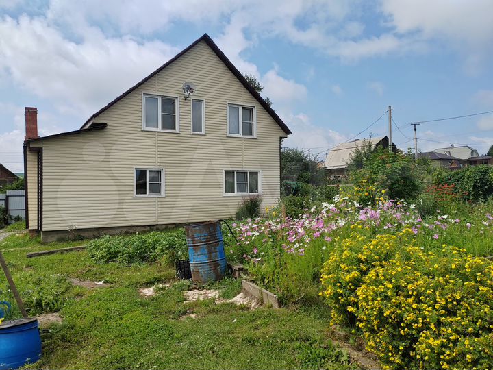 Дом 112 м² на участке 7,5 сот.