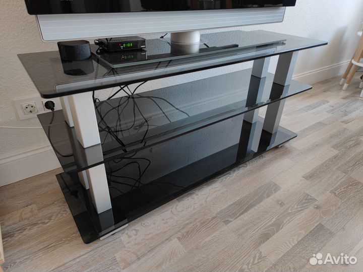 Стойка под телевизор и технику