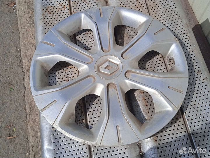 Колпак декоративныйRenault megane III 2009R15