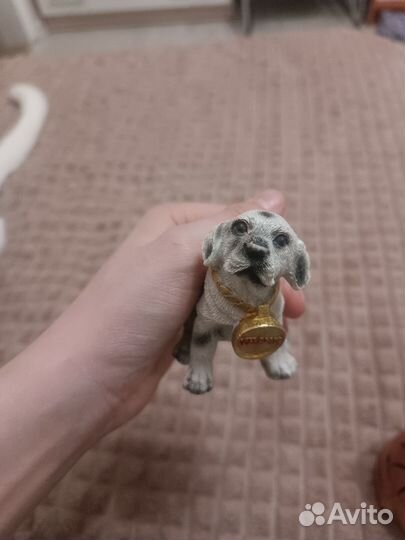 Статуя собаки удачи